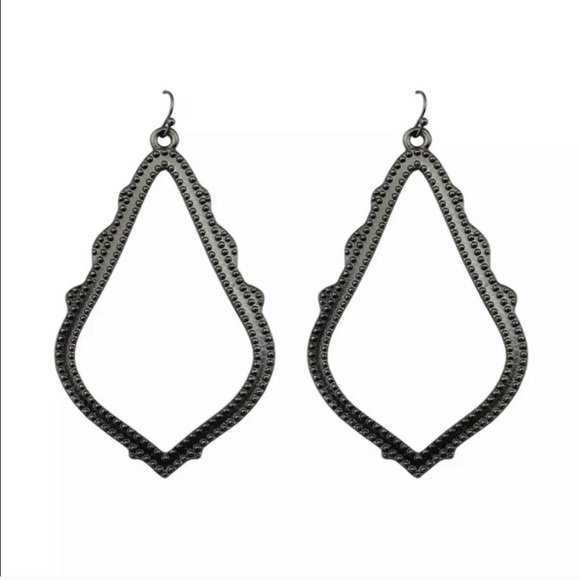 Gorgeous Moroccan inspired big statement earrings - Picture 4 of 4